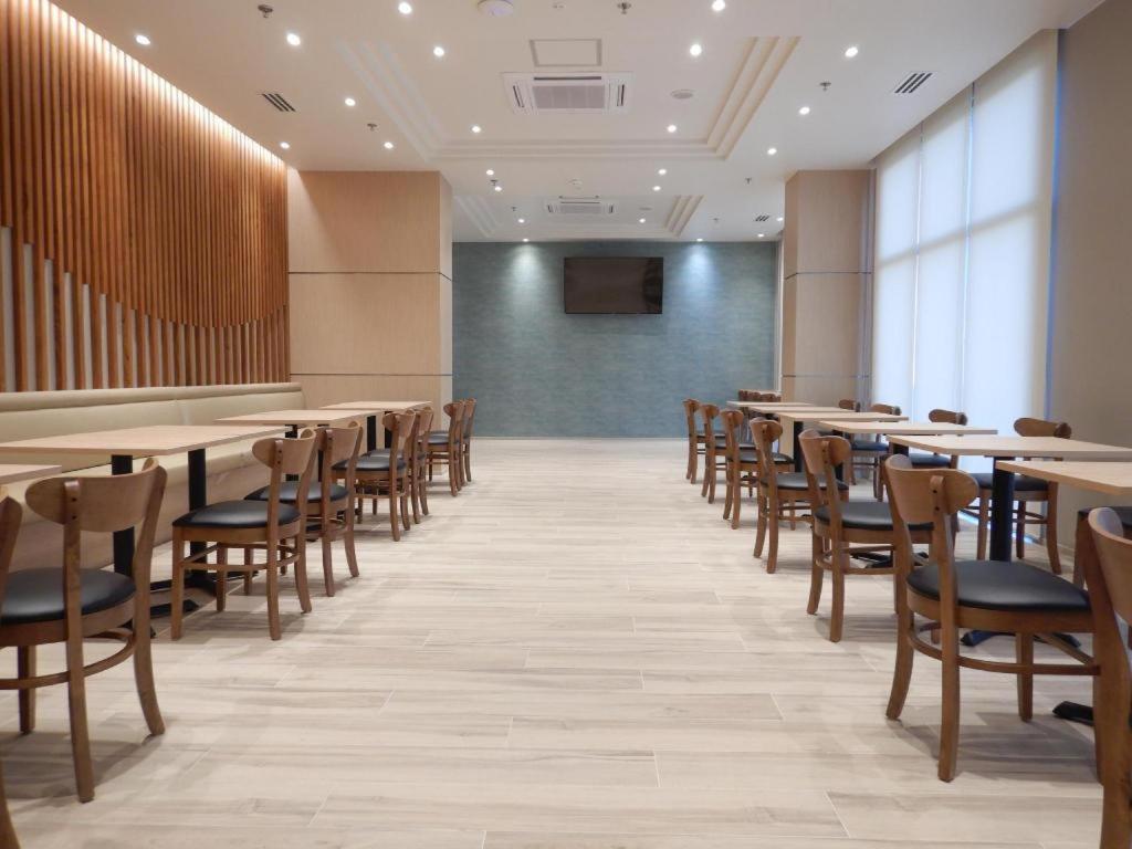 Wishton Hotel Yangon Luaran gambar